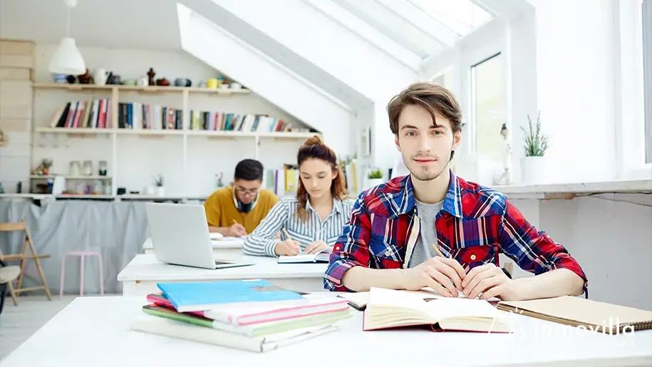 Carreras universitarias para ser Api inmobiliario.